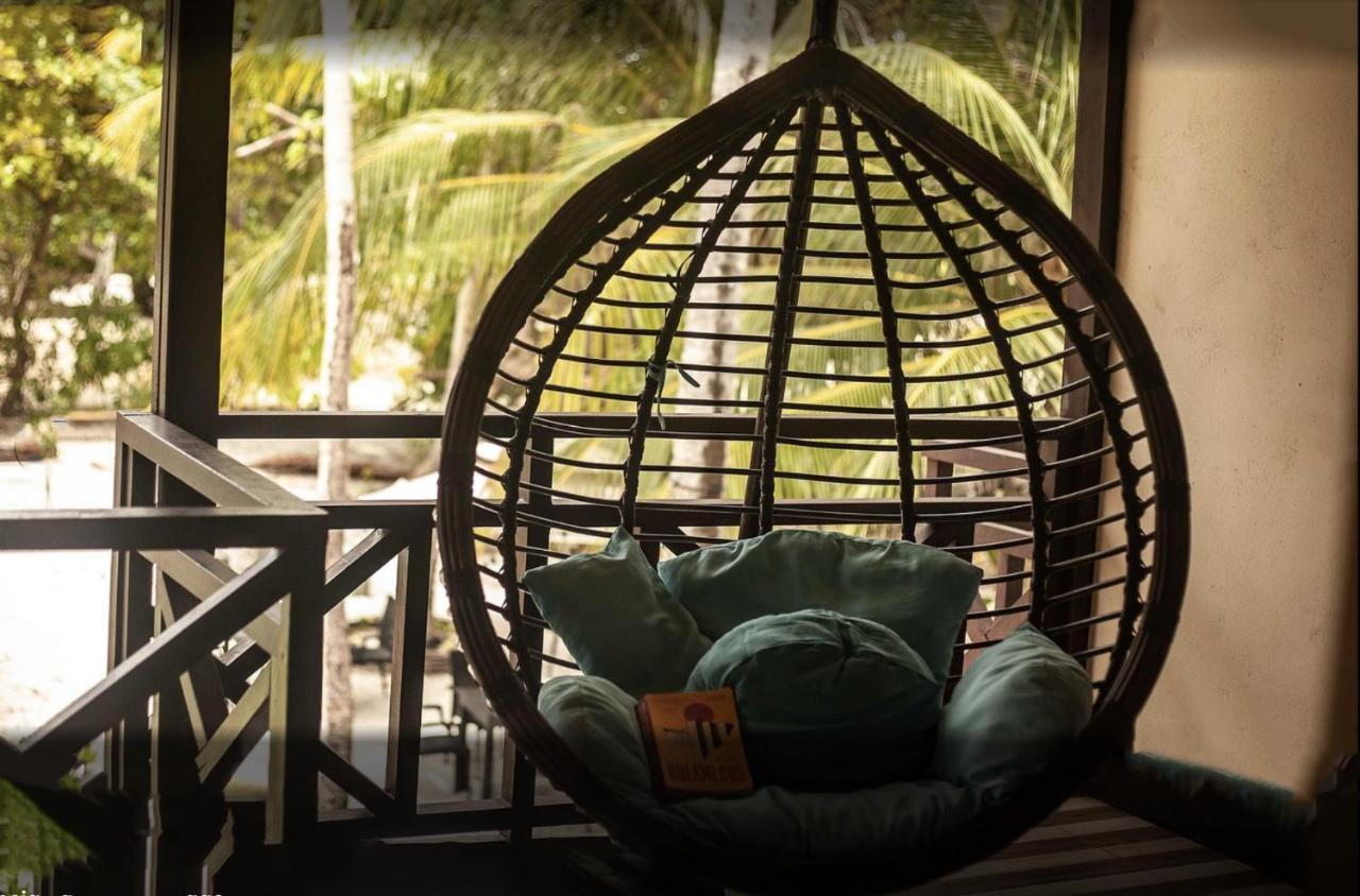 Surf Yoga Camp Thulusdhoo Exterior foto