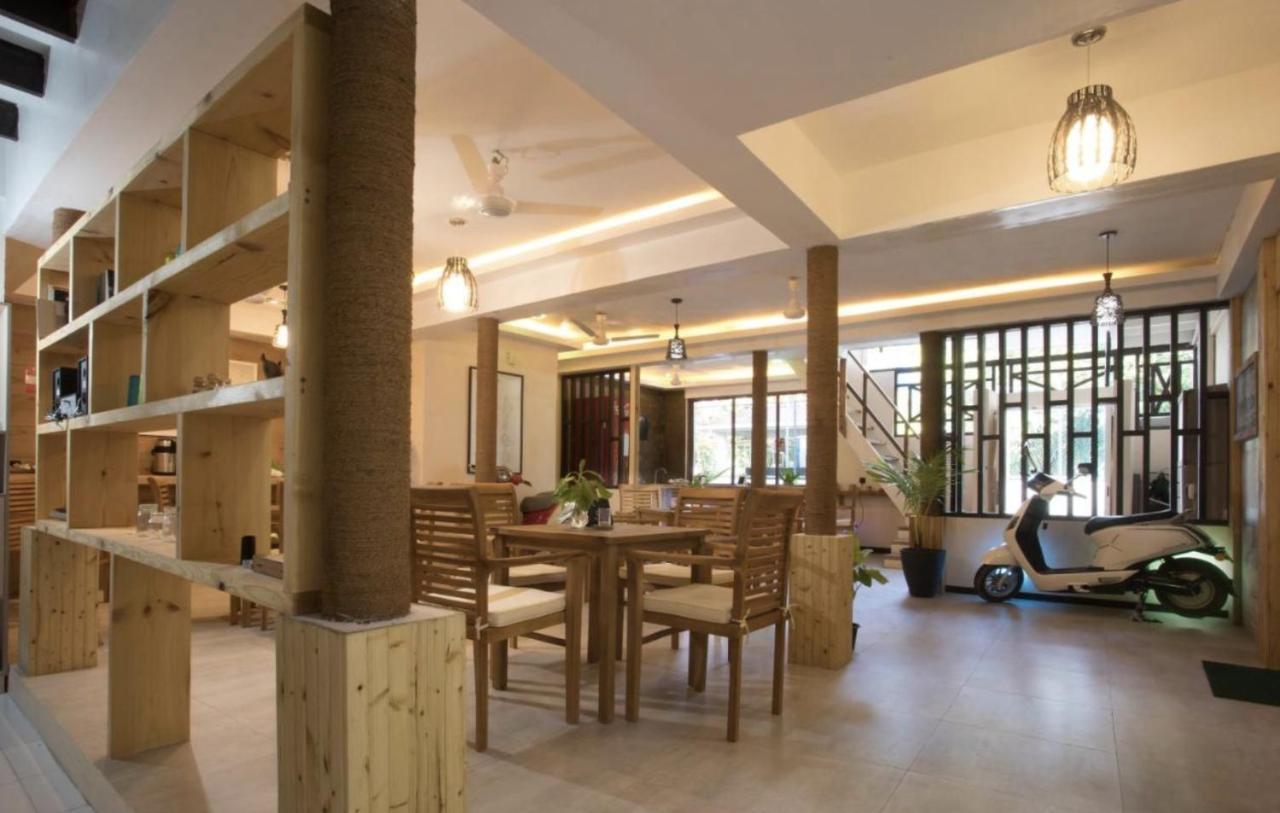 Surf Yoga Camp Thulusdhoo Exterior foto