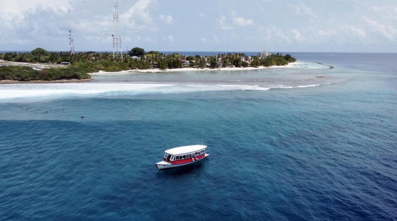 Surf Yoga Camp Thulusdhoo Exterior foto