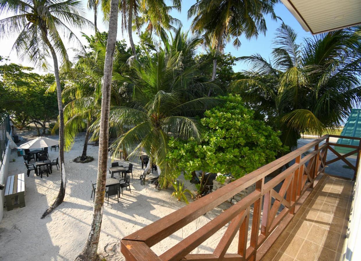 Surf Yoga Camp Thulusdhoo Exterior foto
